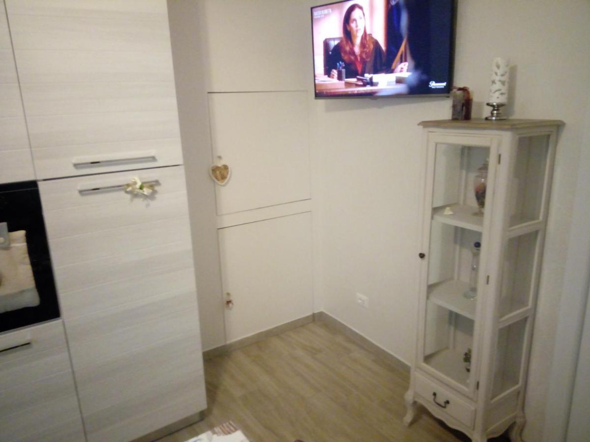 Lucy Sweet Home 莫诺波利 外观 照片